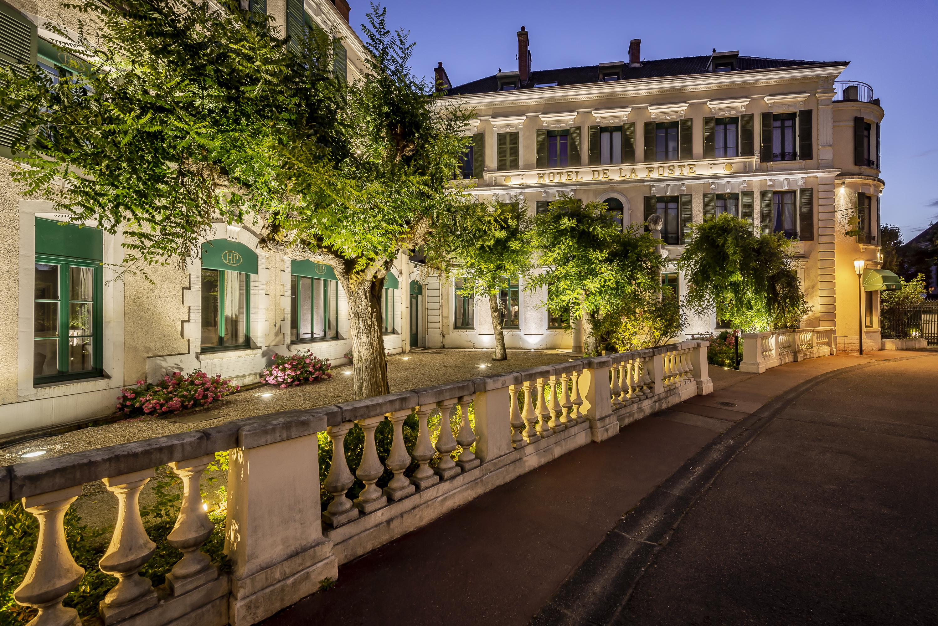 Mural de la Grande Vadrouille - Photo de Mural de la Grande Vadrouille,  Beaune - Tripadvisor